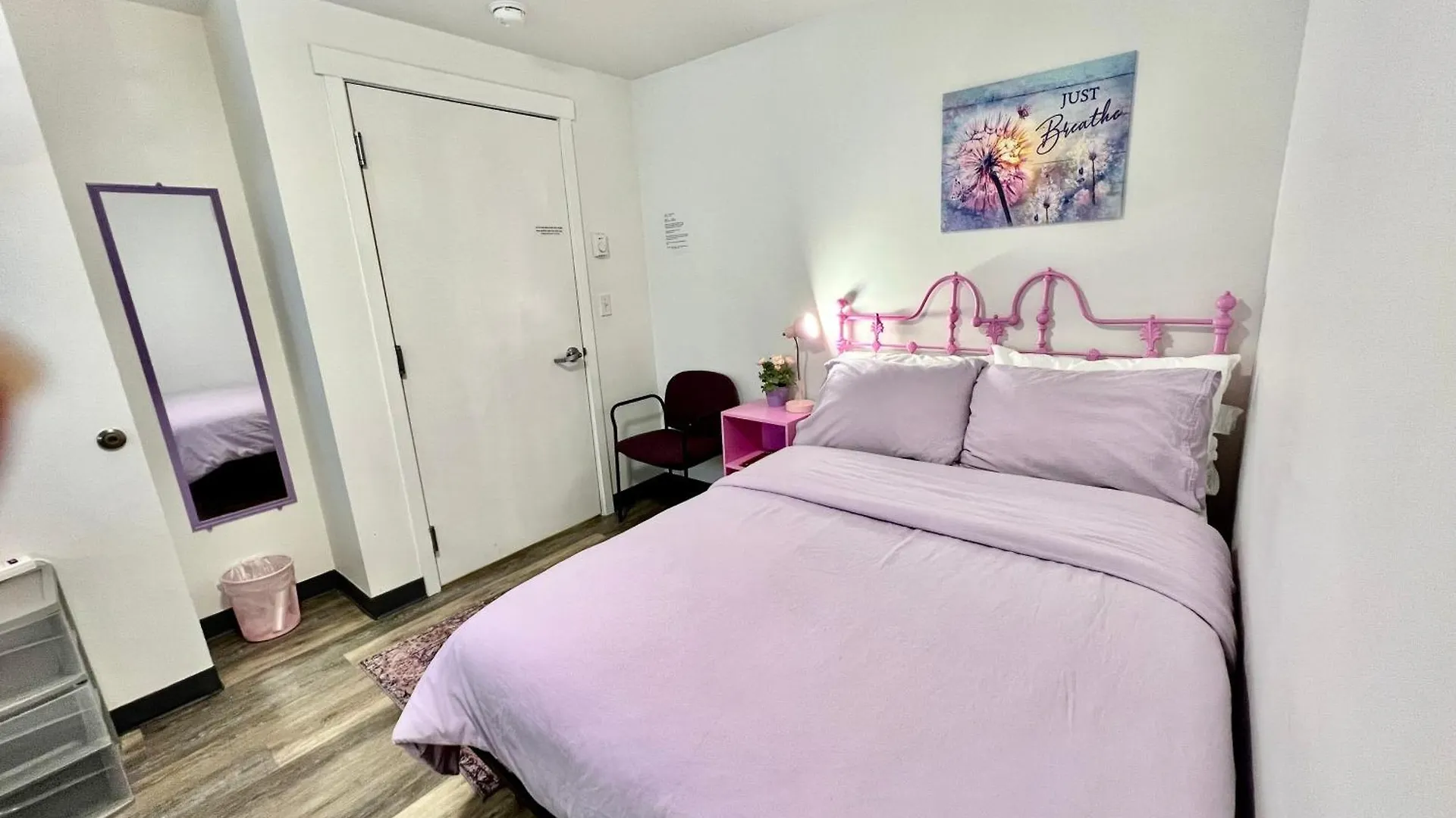 شقة Private Room With Shared Bathroom On The 1St Floor 10 Minutes Walk To University Of Washington سياتل