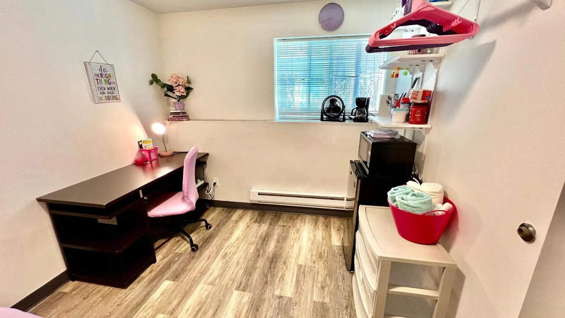 Private Room With Shared Bathroom On The 1St Floor 10 Minutes Walk To University Of Washington سياتل