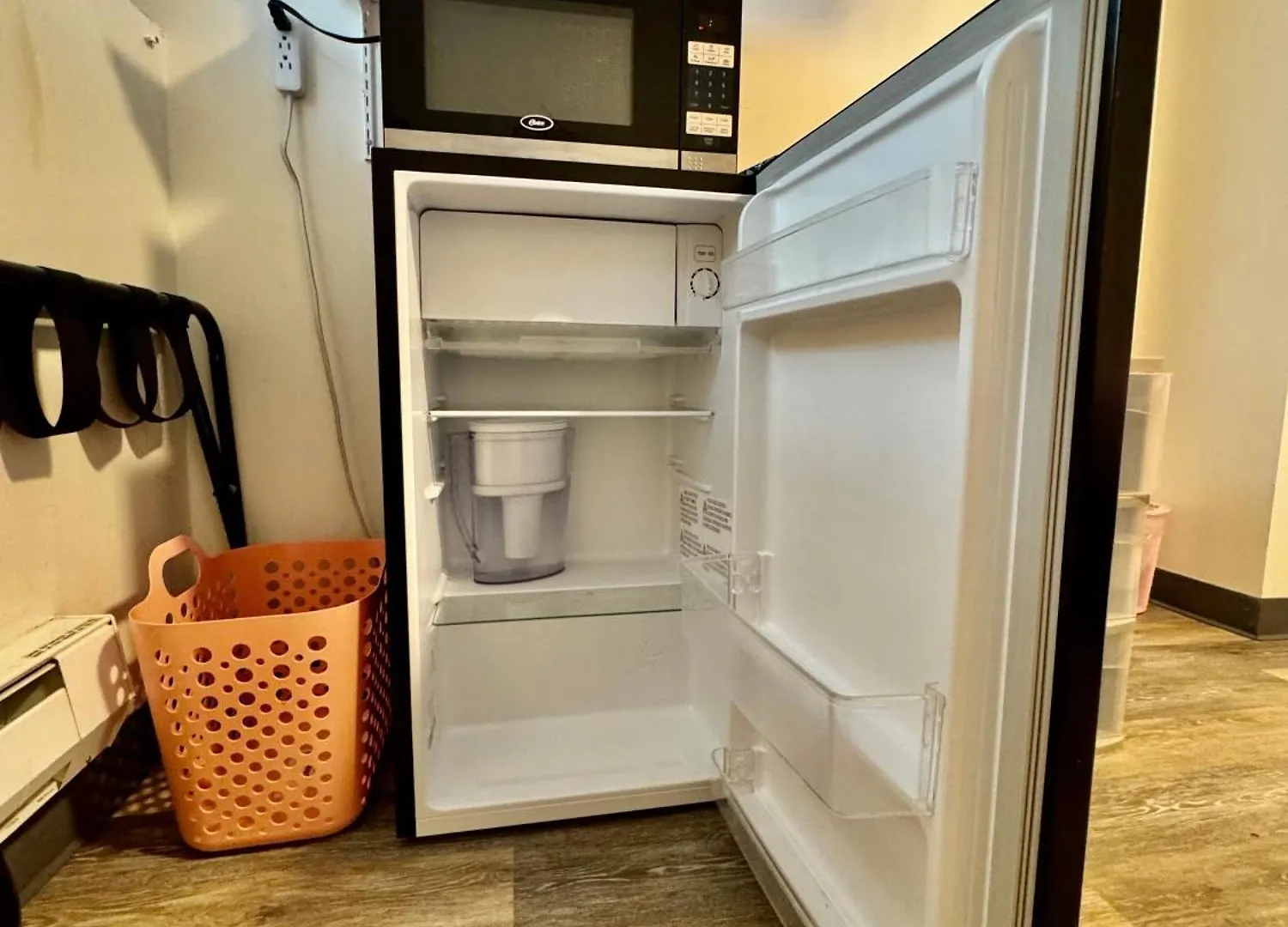 شقة Private Room With Shared Bathroom On The 1St Floor 10 Minutes Walk To University Of Washington سياتل
