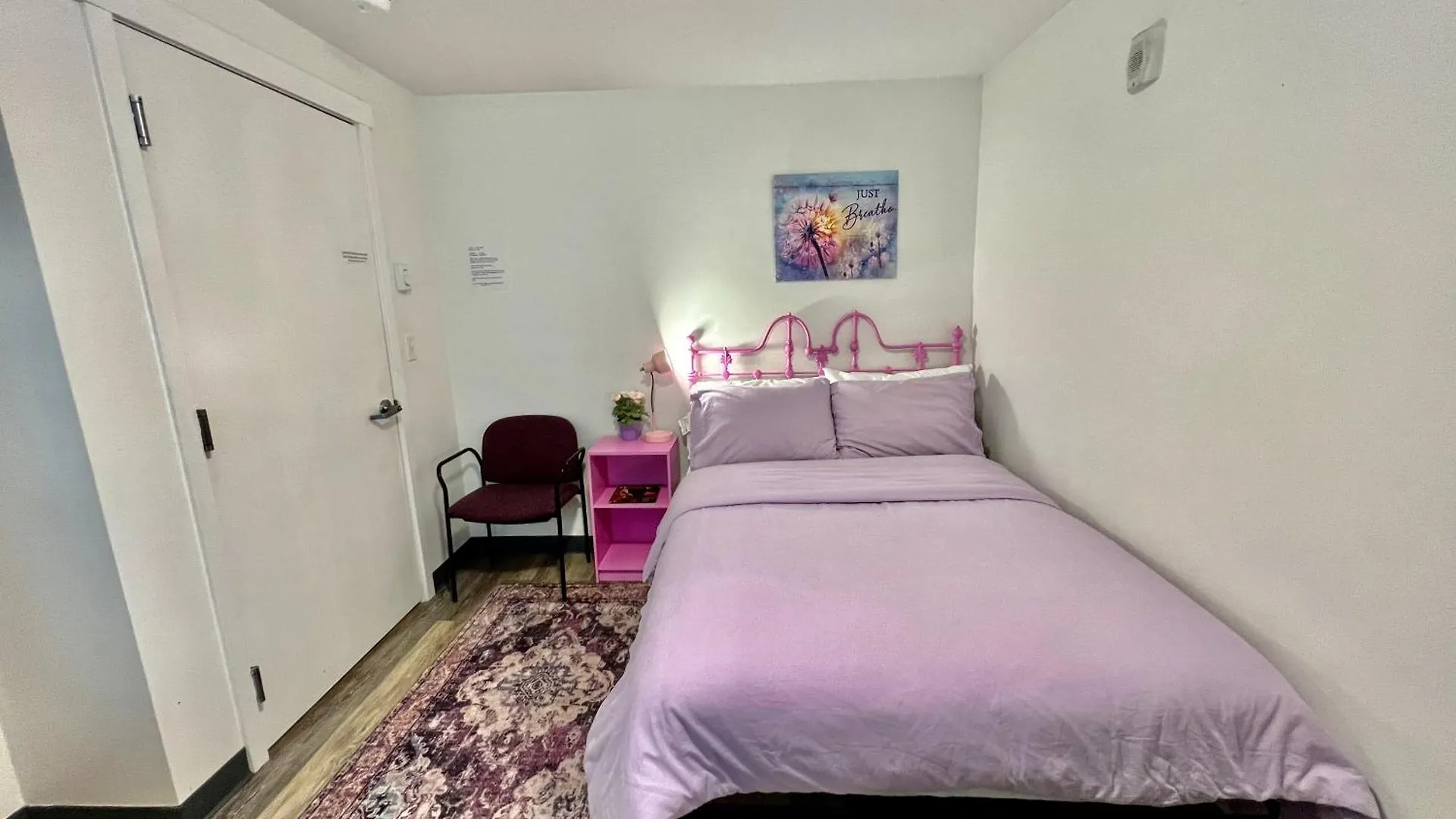Private Room With Shared Bathroom On The 1St Floor 10 Minutes Walk To University Of Washington Seattle USA